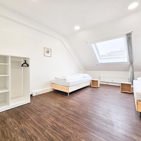 Raj Living - City Center Apartments With 5 Rooms - 10 Min Messe Dus Düsseldorf Extérieur photo