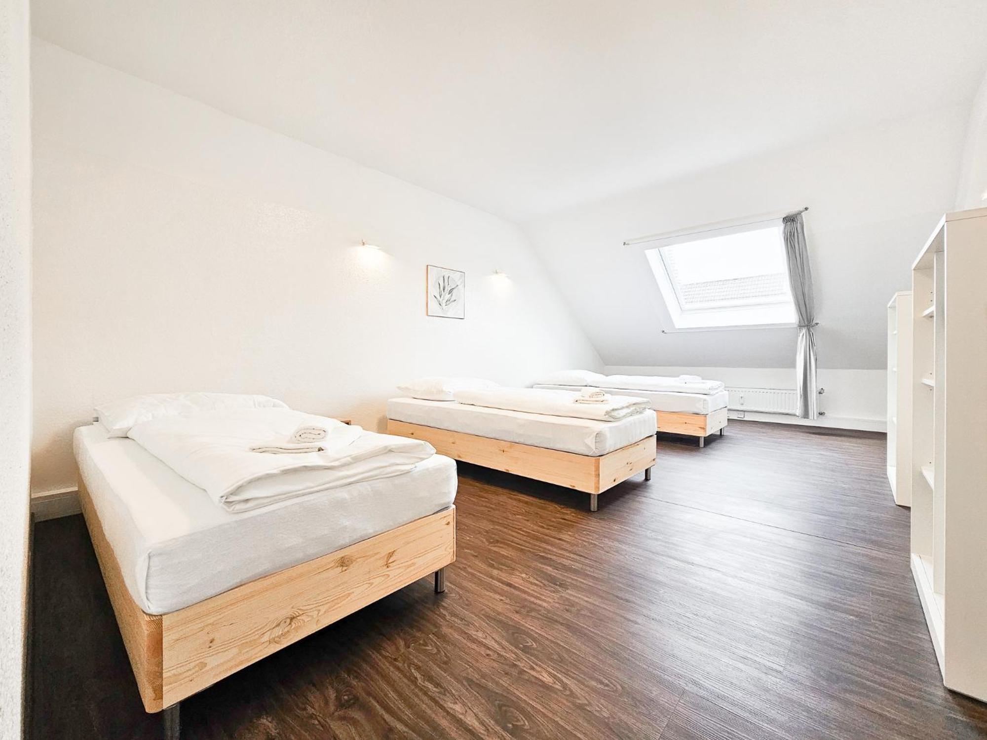 Raj Living - City Center Apartments With 5 Rooms - 10 Min Messe Dus Düsseldorf Extérieur photo
