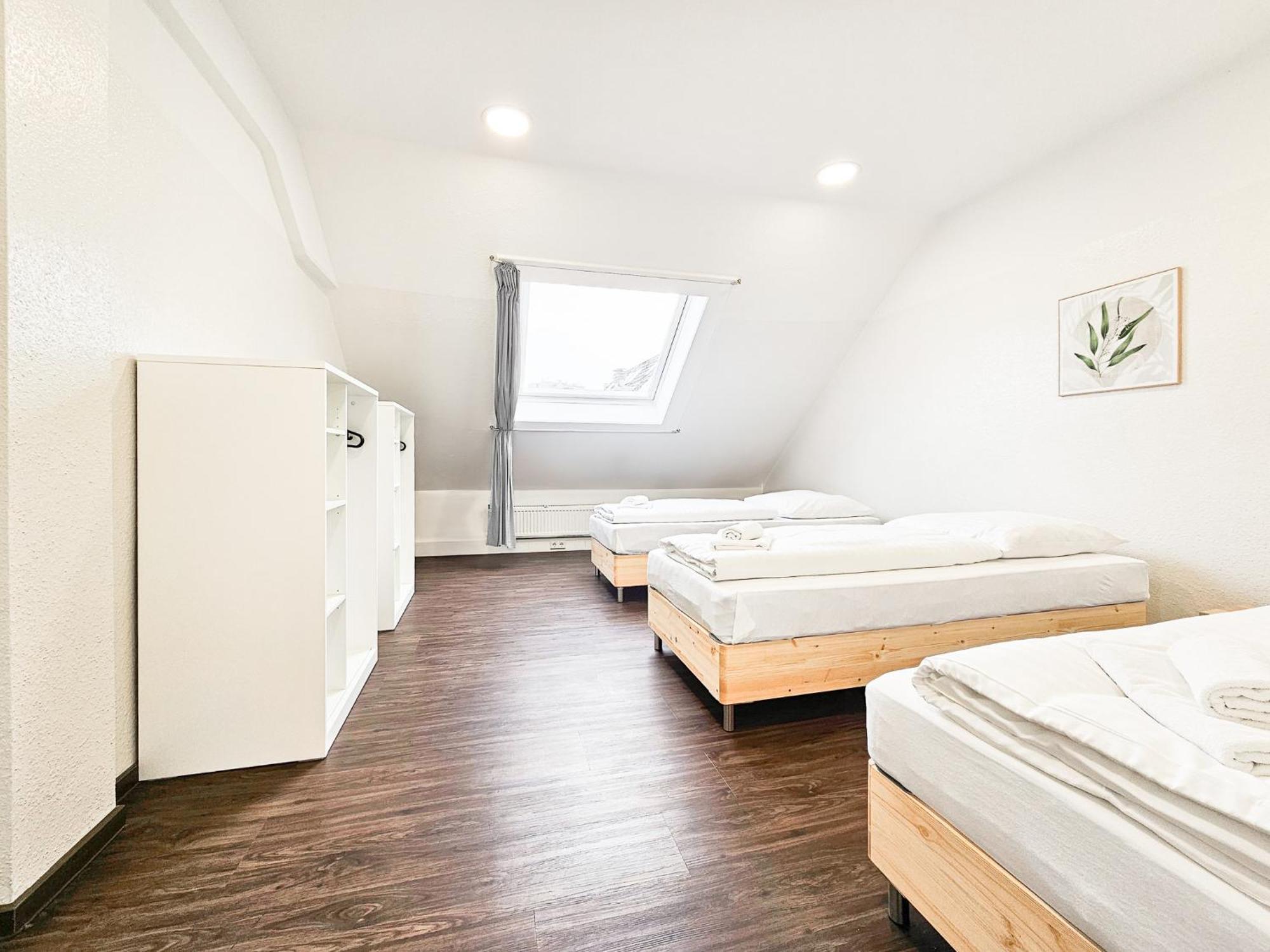 Raj Living - City Center Apartments With 5 Rooms - 10 Min Messe Dus Düsseldorf Extérieur photo
