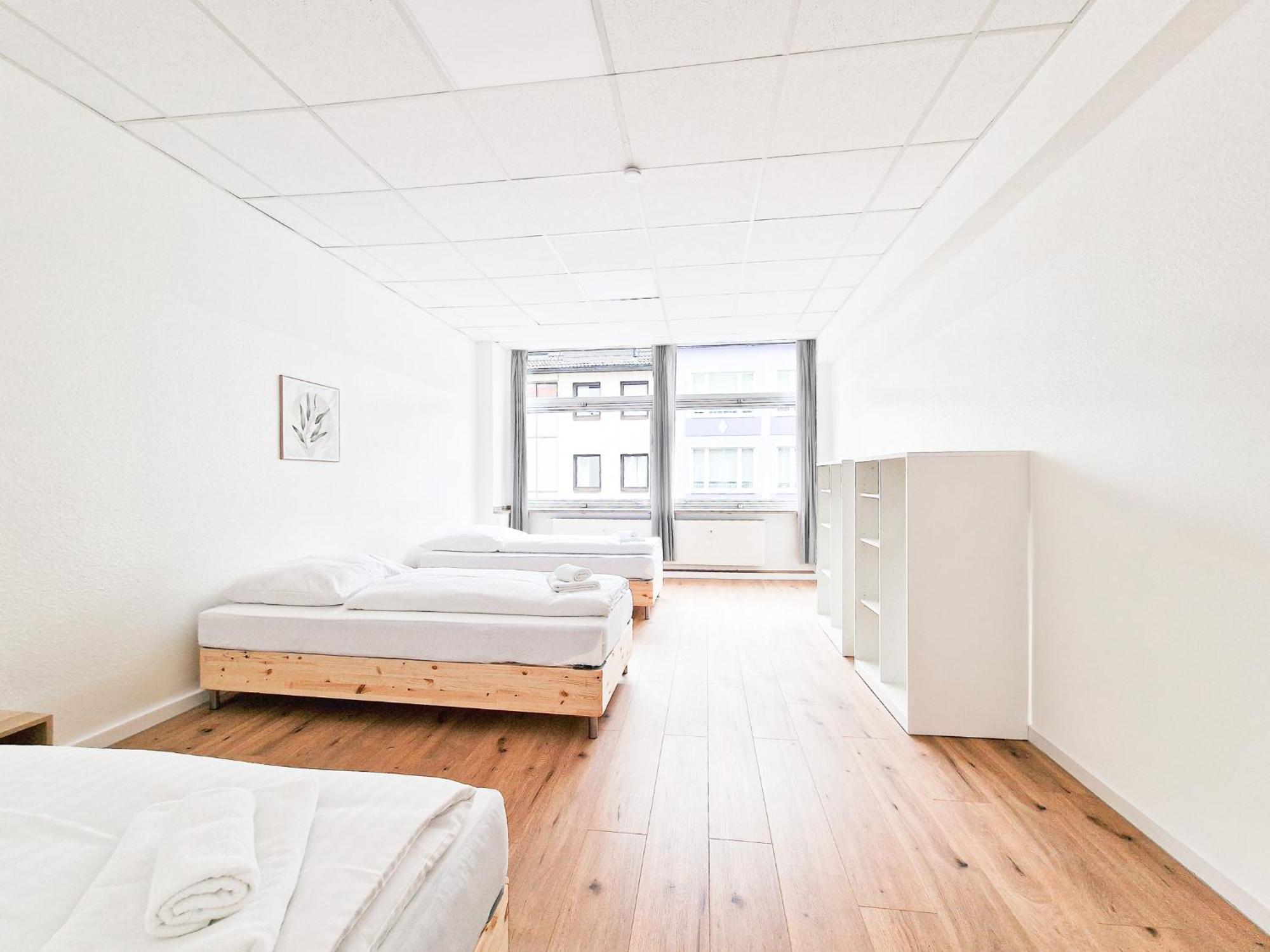 Raj Living - City Center Apartments With 5 Rooms - 10 Min Messe Dus Düsseldorf Extérieur photo