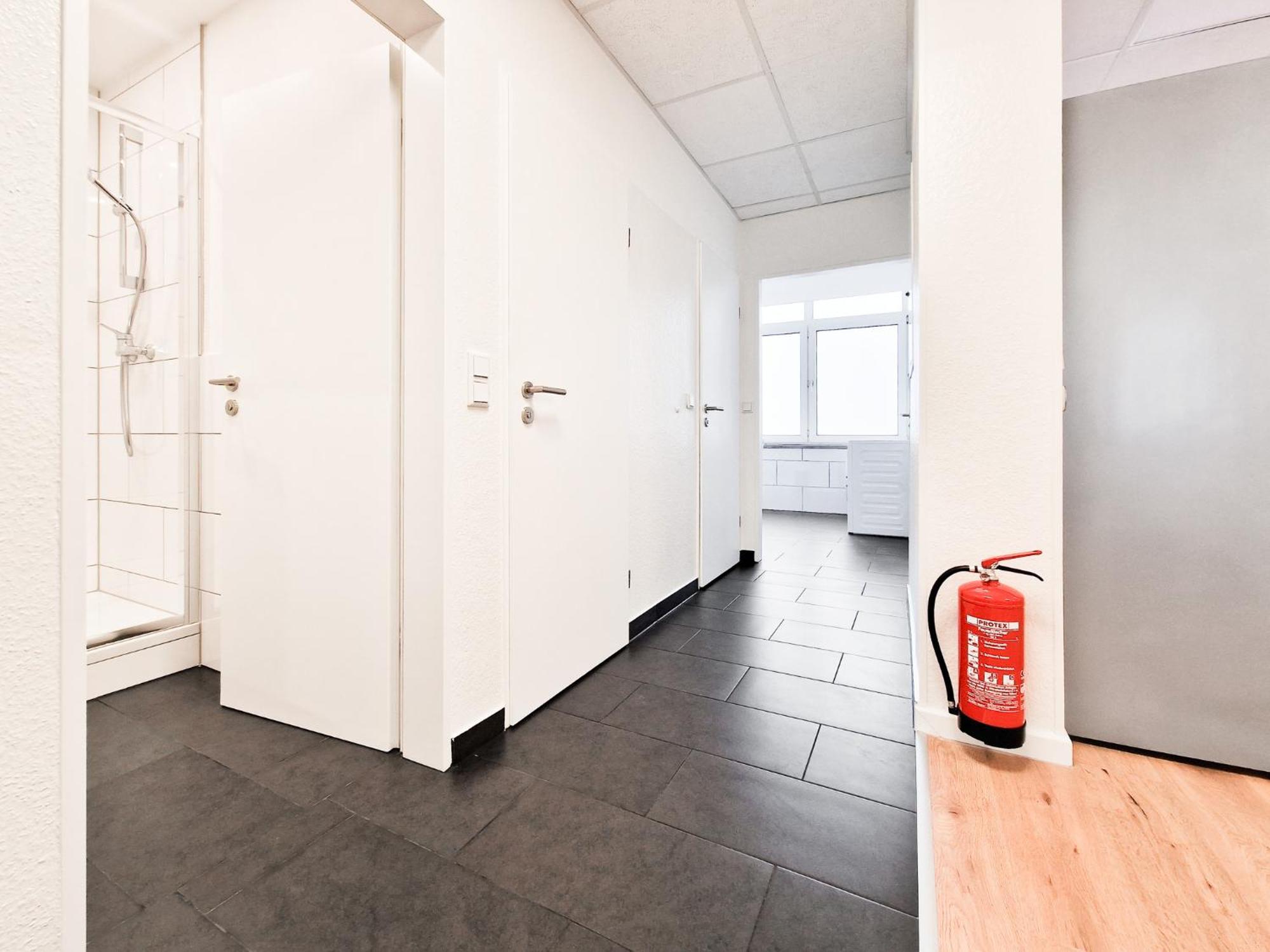 Raj Living - City Center Apartments With 5 Rooms - 10 Min Messe Dus Düsseldorf Extérieur photo