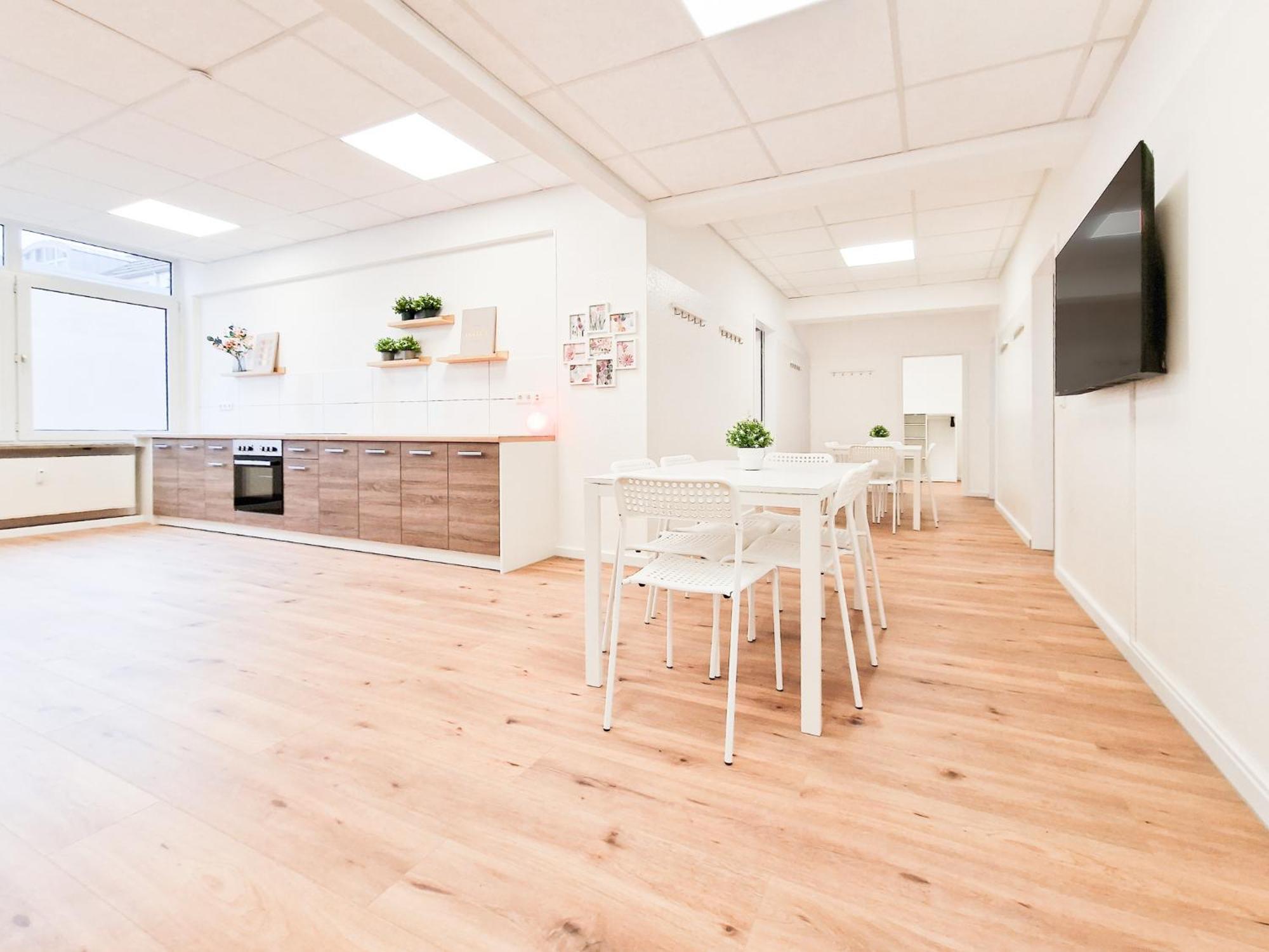 Raj Living - City Center Apartments With 5 Rooms - 10 Min Messe Dus Düsseldorf Extérieur photo