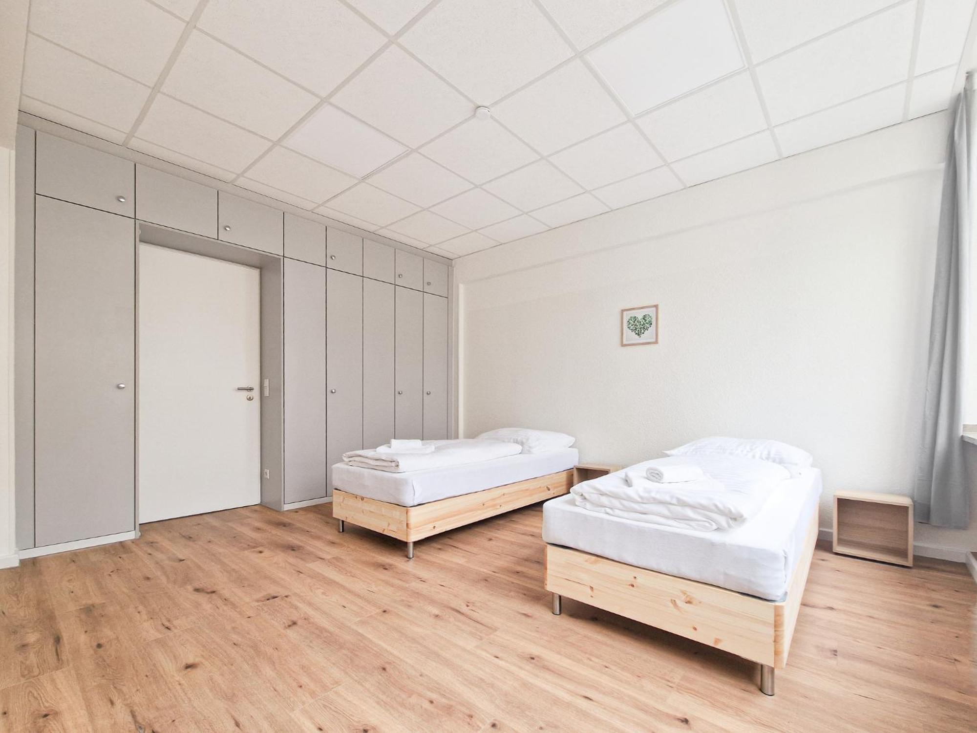 Raj Living - City Center Apartments With 5 Rooms - 10 Min Messe Dus Düsseldorf Extérieur photo